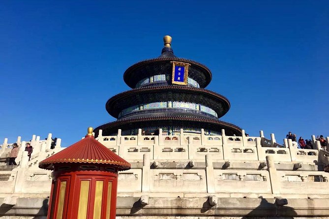 Private Tour: Temple of Heaven with Roast Duck and Acrobatic show - Roast Peking duck dinner with drinks, and why it is more than food