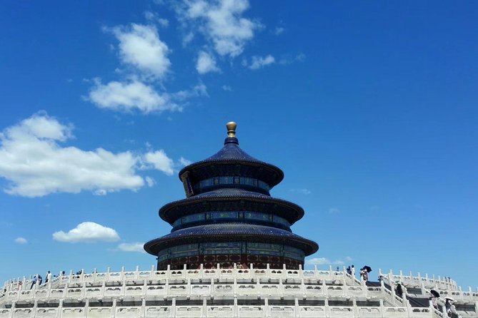 Private Tour: Temple of Heaven with Roast Duck and Acrobatic show - The market-shopping consideration: set expectations early