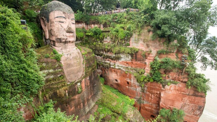 Private Tour to Leshan Giant Buddha & Huanglongxi Old Town - The Private Guide Factor: Why This Tour Feels Different