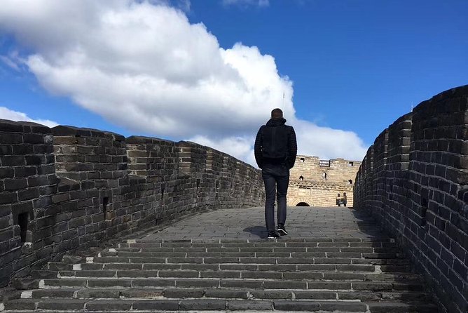 Private Tour Vehicle with Driver Service: Beijing Great Wall and Summer Palace - The early start and ride comfort: what pickup really means