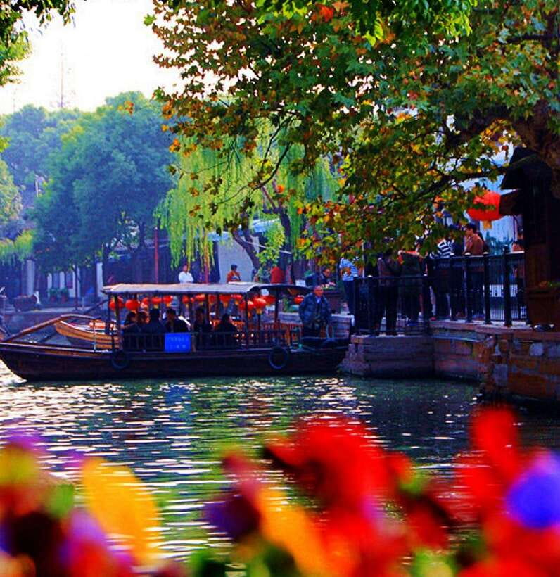 Private Tour:Zhujiajiao Water Town by German-Speaking Guide - Ming-Qing water-town walking routes and why the markets matter