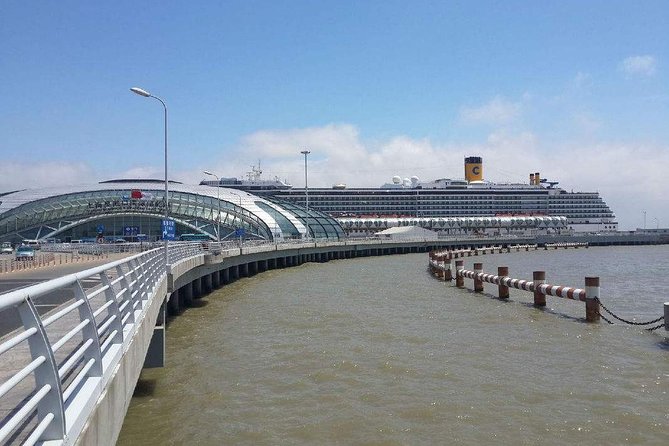 Private Transfer to Pudong or Hongqiao Airport from Shanghai Cruise Port - PVG or SHA: Choosing the Right Airport Without Stress