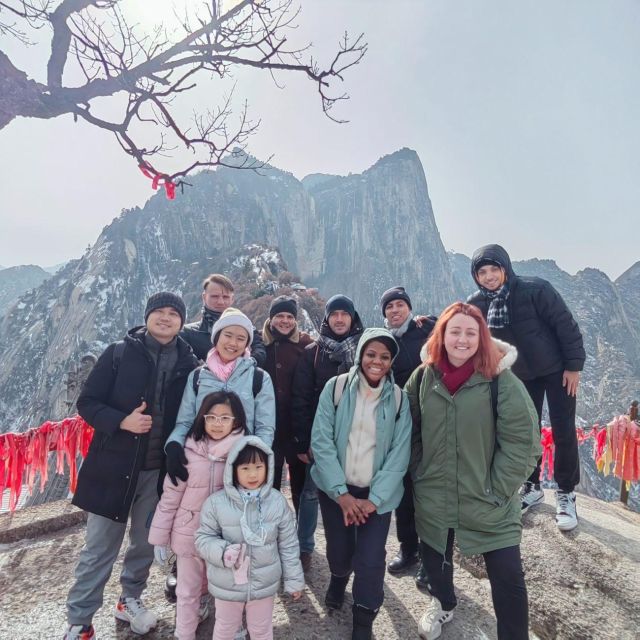 Private Xian Mt. Huashan Adventure Tour: Explore in Your Own - What makes this Huashan tour different