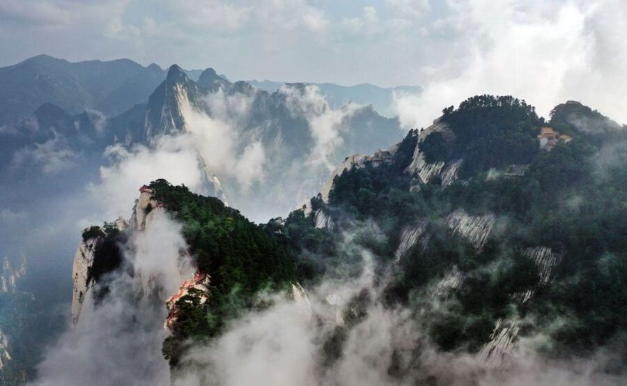 Private Xian Mt. Huashan Adventure Tour: Explore in Your Own - North Peak or West Peak: how you begin the hike on your terms