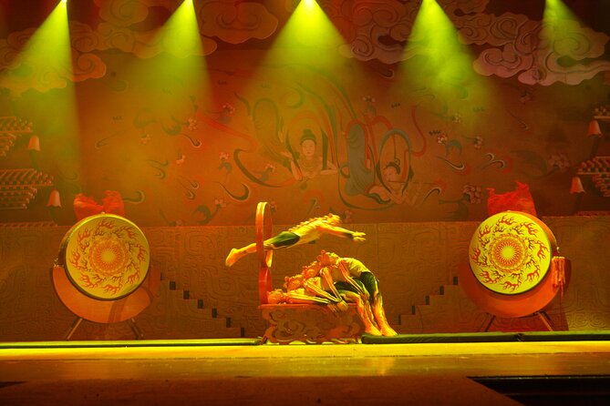 Red Theatre Beijing Acrobatic Show Tickets Official Booking - Red Theatre Beijing: a one-stop acrobatics night in Dongcheng