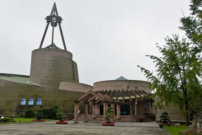 Sanxingdui Museum+Chengdu Panda Base or Jinsha Site Tour - Price and logistics: what the $75 covers, and what you should plan for