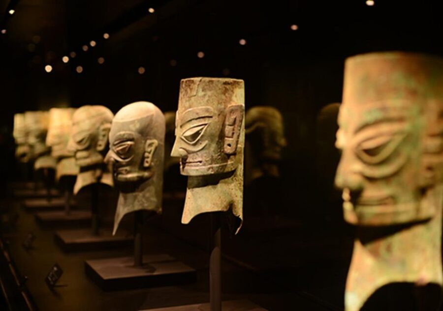 Sanxingdui Museum Small Group Tour with Optional Panda Base - Learning the Sichuan (Shu) story while you walk the halls
