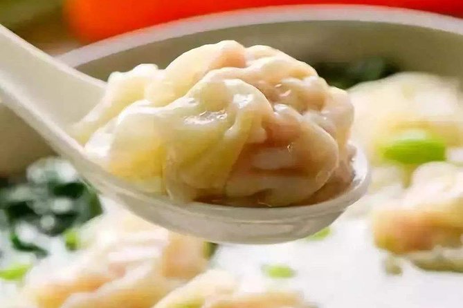 Secret Noodle and Wonton in Shanghai Alleyways with Local Beer - Changle Road: a short stroll that shows real lunch patterns