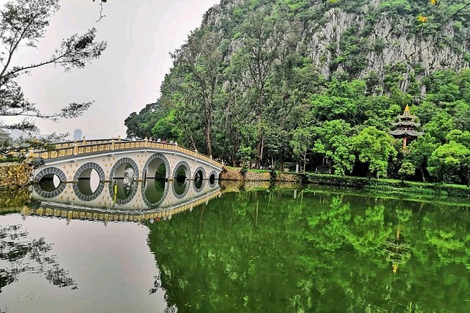 Seven Star Crags Karst Cave Mirror Lake Bird Islands Private Tour - Price and logistics: what $160 buys you from Guangzhou