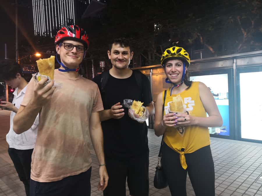 Shanghai: 4-Hour Nightlife Adventure & Tasting Bike Tour - Yu Garden at Night, Snacks, and That Old-School Market Feel