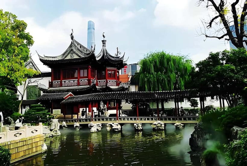 Shanghai: 4-Hour Private Customizable City Tour - Jade Buddha Temple, Pudong Island, or skyline deck: your final choice