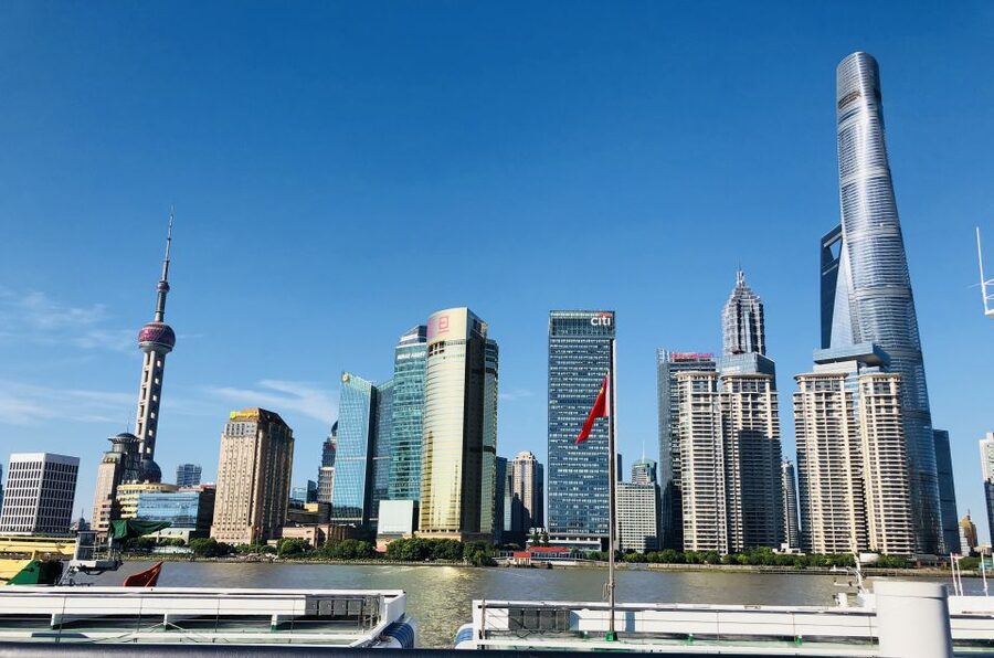 Shanghai: 8-Hour Guided Tour of Old and New City Highlights - Jade Buddha Temple: prayers, statues, and everyday spirituality