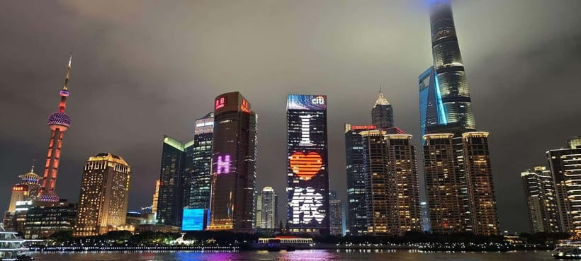 Shanghai: After Dark Dinner and Huangpu River Night Cruise - Price And Value: What $126 Buys In Real Terms
