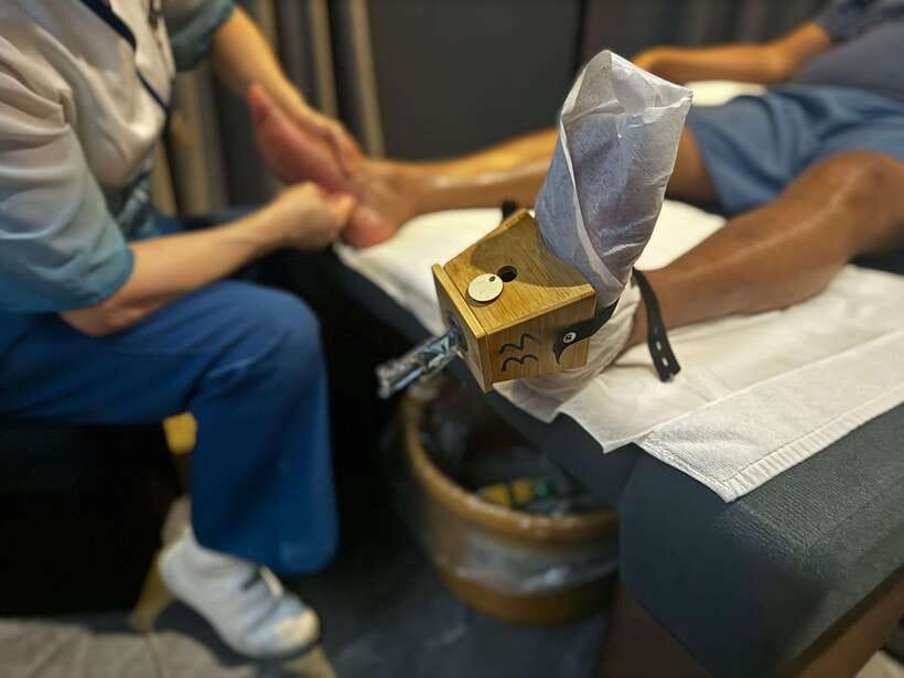 Shanghai:Authentic Chinese Body/Foot Massage, Hair& Head SPA - A 1-hour TCM reset in Shanghai that fits real travel days