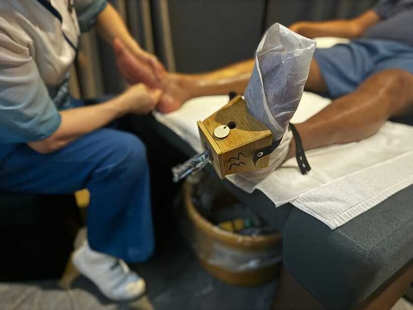 Shanghai:Authentic Chinese Body/Foot Massage, Hair& Head SPA - Tui Na meridian massage: deep tissue, but structured