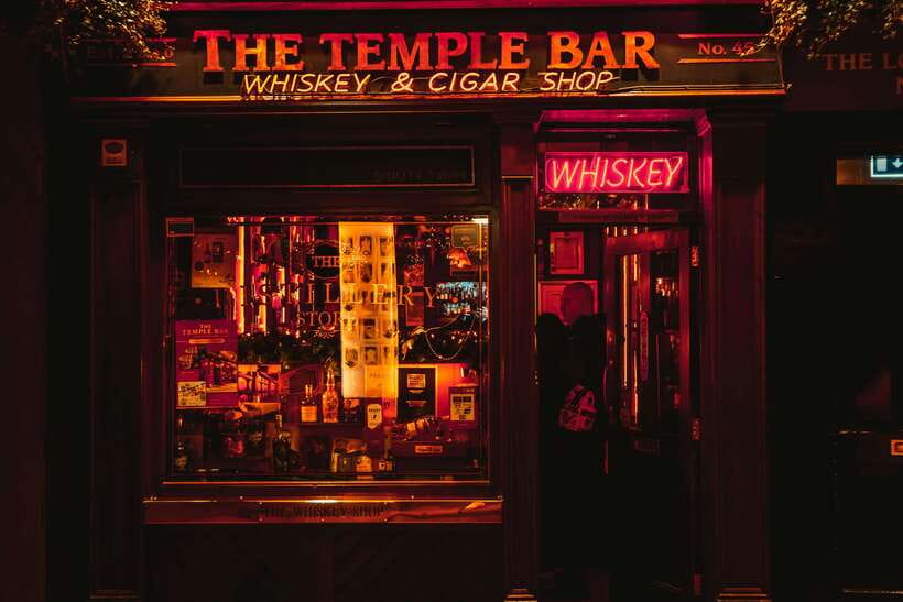 Shanghai bar hopping tour in the former french concession - The Middle Stops: Craft Beer, Wine, Cocktails, and Tastings