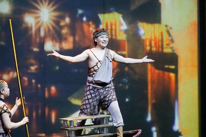 Shanghai Circus World: ERA2 Intersection of Time Acrobatics Show - Shanghai Circus World: a venue built for seeing acrobatics