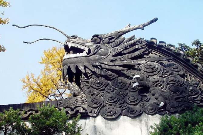 Shanghai Day Tour to Zhujiajiao Water Town, Yu Garden, Bazaar, Bund - How the full 10 hours really works in your day