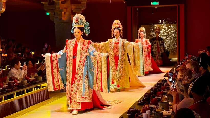 Shanghai Guided Royal Banquet Photo (Incl) with Massage Opt - Royal dining timing and the menu that does not feel like filler