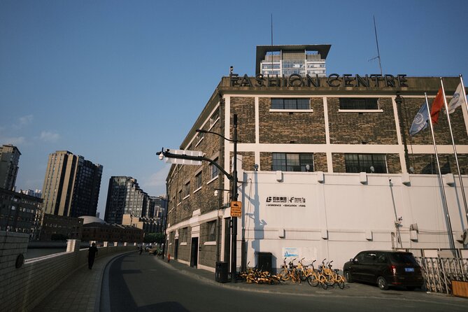 Shanghai Hidden Histories Walking Tour: Suzhou Creek to The Bund - The Bund, a better way to see colonial facades