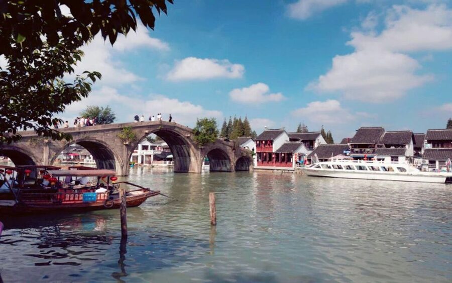 Shanghai Highlights and Zhujiajiao Water Town Private Tour - Key things to know before you go