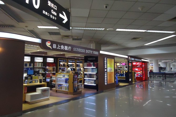 Shanghai Hongqiao Airport Private Departure Transfer in English Services - Timing With Your Flight Number and Departure Time