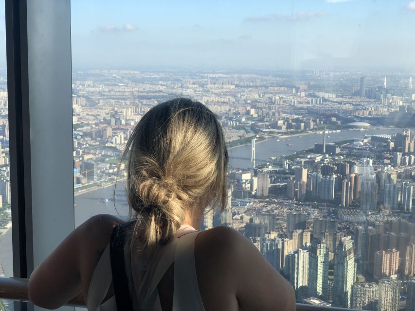 Shanghai in 5 Hours: River Cruise, Shanghai Tower & Dining - Key points that make this tour work
