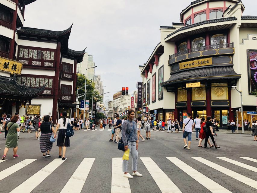 Shanghai in 5 Hours: River Cruise, Shanghai Tower & Dining - Shanghai-style lunch that keeps the day from stalling
