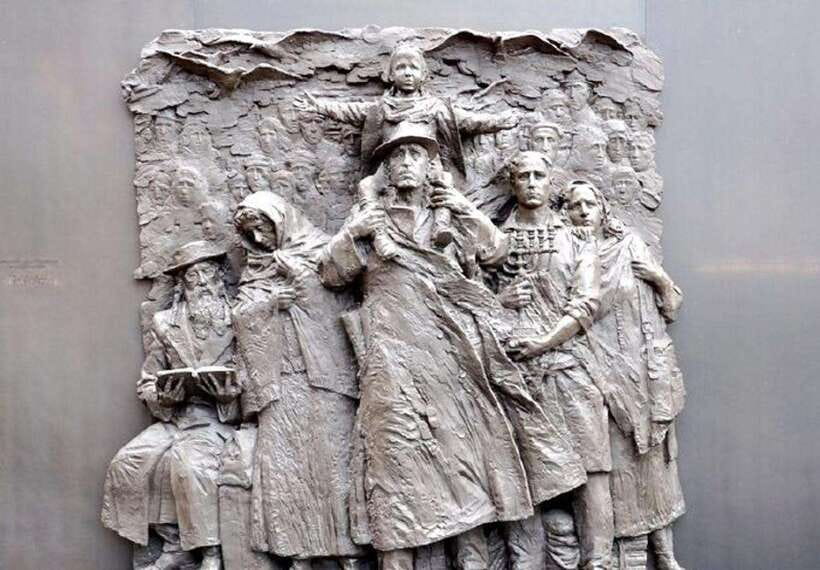 Shanghai: Jewish Ghetto and Shanghai Bund Private Tour - Key highlights at a glance