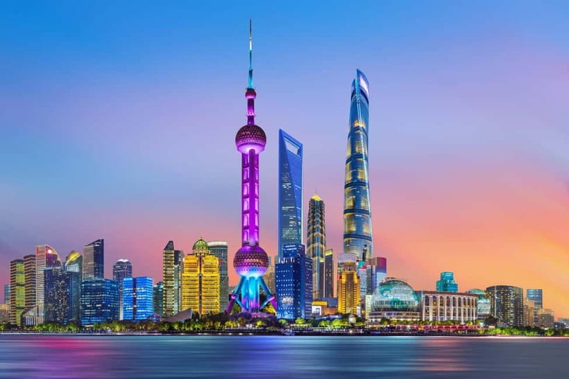 Shanghai: Jing'an Temple, Yu Garden, and Bazaar Private Tour - Entering Jingan Temple in the middle of the city
