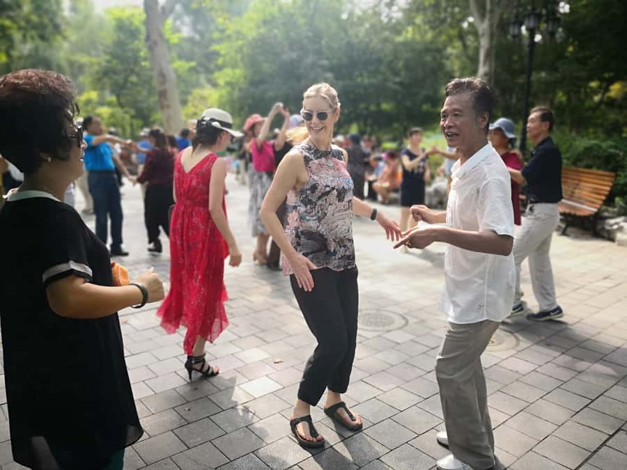 Shanghai Must-See and Foodie Test Bike Tour( Day & Night) - Yu Garden area and back alleys: where the city feels human