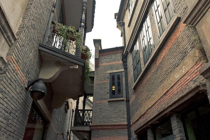Shanghai Night River Cruise and Light Tour with Yuyuan Bazaar - Key highlights