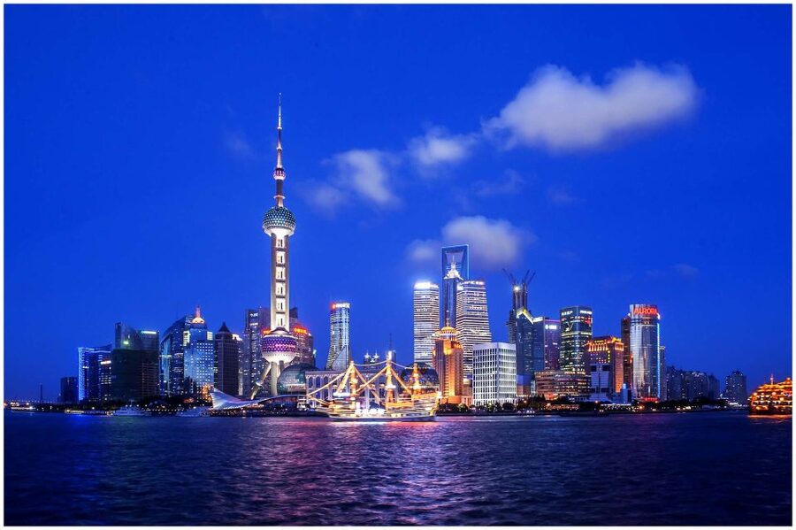 Shanghai: Night River Cruise Tour with Xinjiang Style Dining - The Best Time to Go: Timing Matters More Than You Think