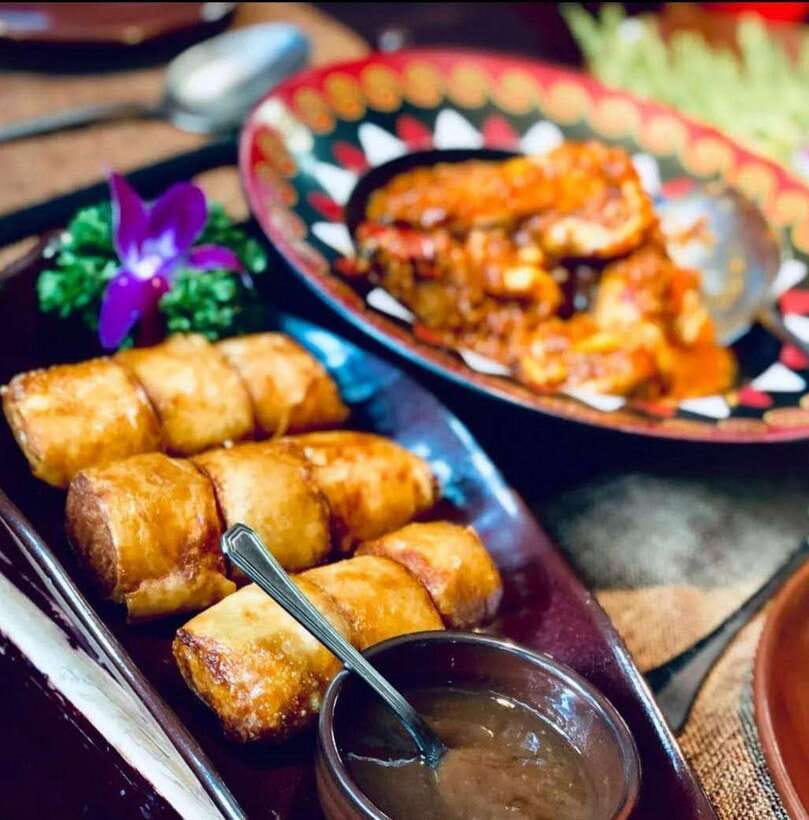 Shanghai Night River Cruise VIP Seat with Authentic Dinner - Should You Book This Shanghai Night River Cruise With Authentic Dinner?