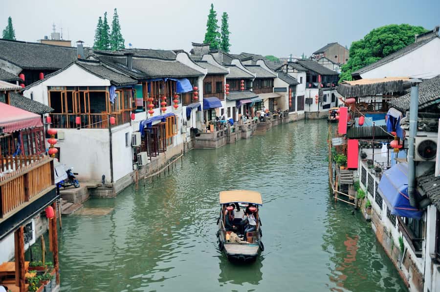 Shanghai：Old Town, Yu Garden, Zhujiajiao Water Town Bus Tour - Key things that make this tour worth your attention