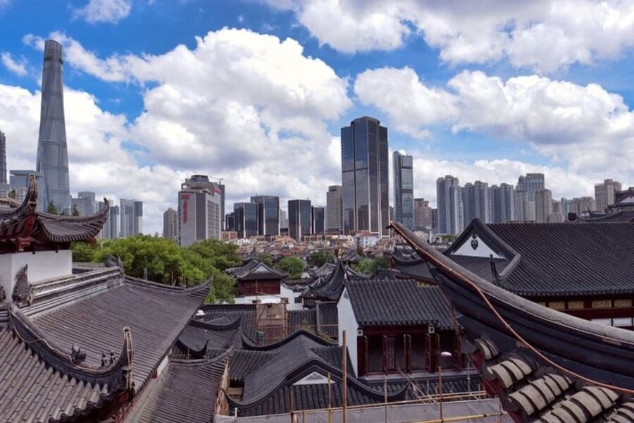 Shanghai: Private custom tour with a local guide - Street food and tea: how Shanghai flavor shows up on your route