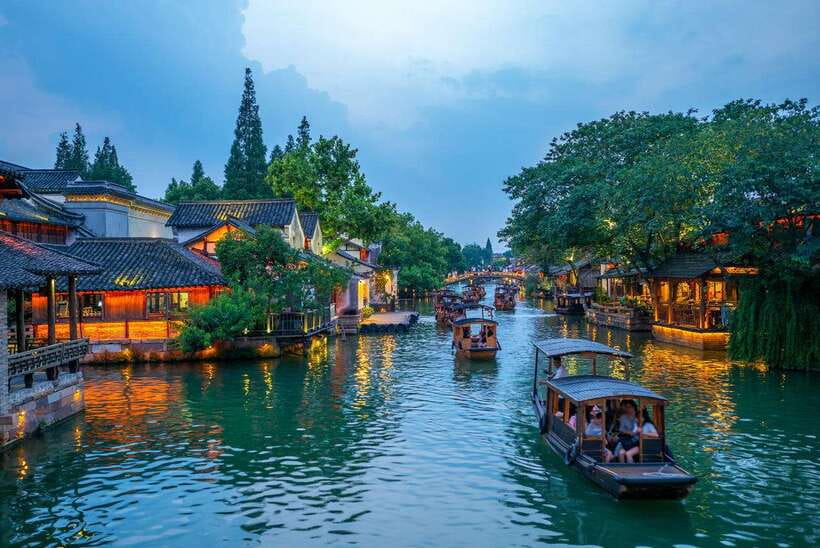 Shanghai: Private Shanghai & Zhujiajiao Tour with Lunch - A Tight Day Plan That Still Feels Relaxed