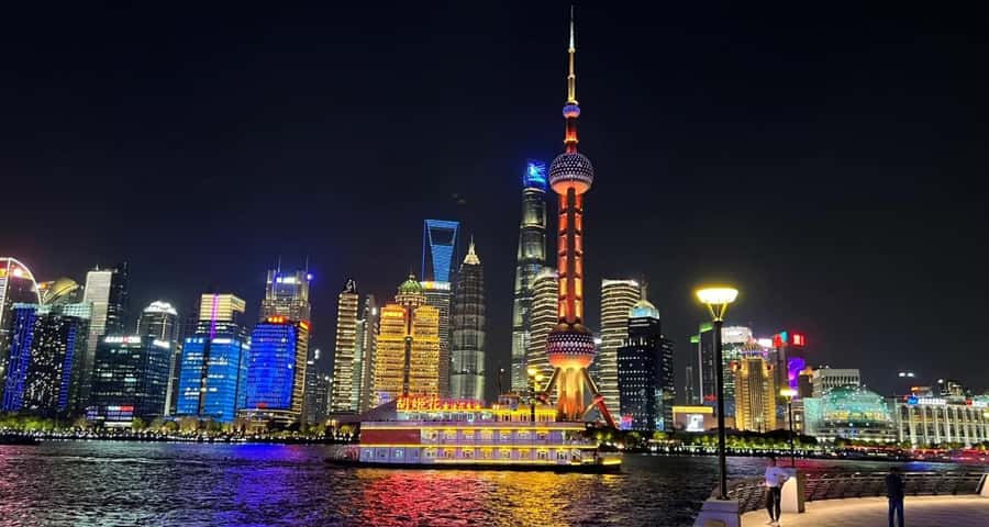 Shanghai: Private Tour with Hotel Pickup and Drop-off - Yu Garden in the Ming Dynasty style, calm pavilions and koi ponds