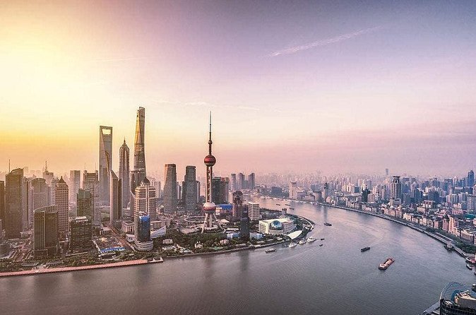 Shanghai Private Tour with River Cruise, Shanghai Tower, and Lunch or Dinner - Huangpu River cruise, seeing Shanghai from the water