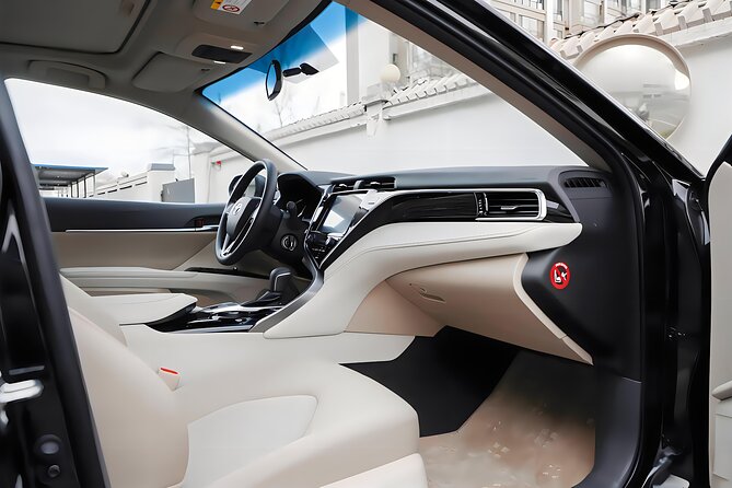 Shanghai: Private Transfers to/from Shanghai Pudong Airport(PVG) - The Airport Drive to Pudong: Comfort and Traffic Reality
