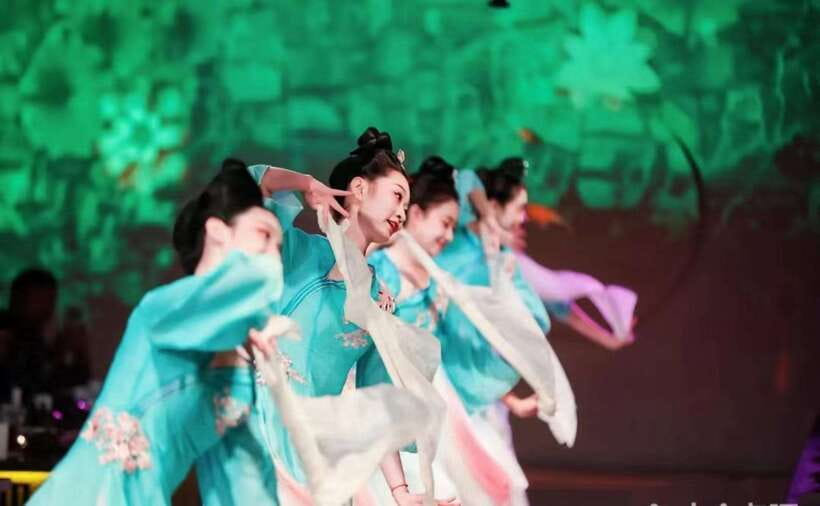 Shanghai: Royal Banquet with Chinese Cultural Performance - Multi-Course Menu: What You Actually Get (and What to Expect)