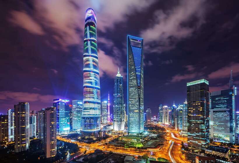 Shanghai Tower: Lunch or Dinner on the 119th Floor - The 65 km per hour elevator, and why it matters for your time