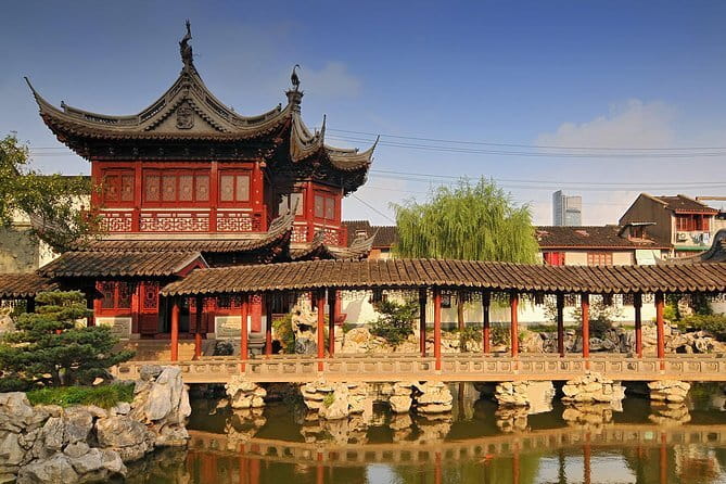 Shanghai: Yu Garden Admission Ticket - Yu Garden feels like a classic Shanghai pause