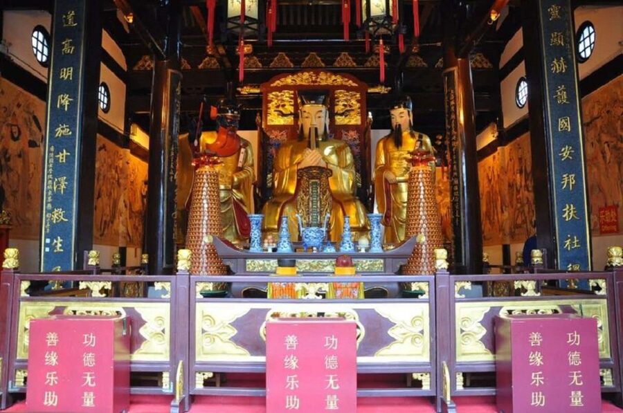 Shanghai: Yu Garden and City God Temple Walking Tour - The best fit: who should take this walk