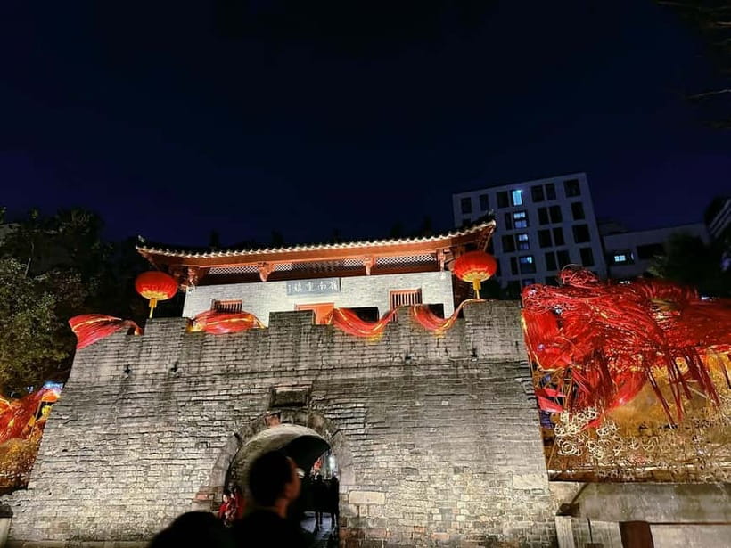Shenzhen：8h City Walk & Future Experience Highlights Trip - A fast, focused Shenzhen mix of old streets and future streets