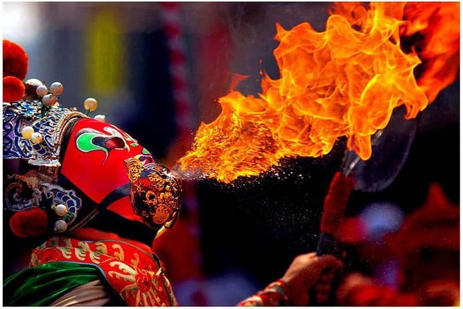 Sichuan Opera with face-changing at Sichuan opera theater - VIP seat upgrade: is it worth $30-ish extra for comfort and sight lines?