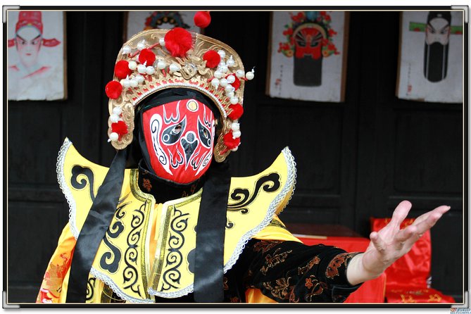 Skip the Line: Sichuan Opera Chengdu Ticket - Inside Sichuan Opera Theater: The 2 Hours That Fly By