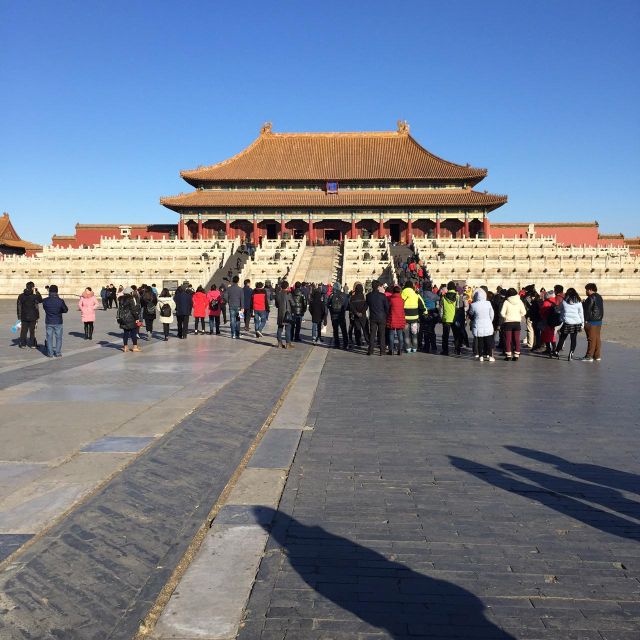 Small-Group Beijing City Highlights Tour With Lunch - Lunch at a Local Restaurant, Then Back on the Bus