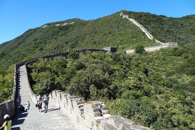 Small Group-Jinshanling Great Wall 1-day tour - Entering Jinshanling: Tickets, Shuttle Bus, and Getting Oriented Fast