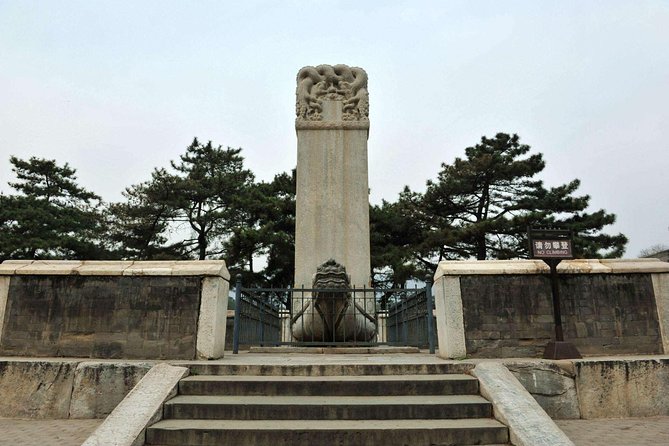 Small Group Mutianyu Great Wall and Ming Tombs Tour with Cable Car and Lunch - The guided walk you actually want: watchtowers and beacon towers